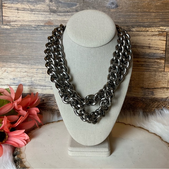 Jewelry - Thick Chain Necklace